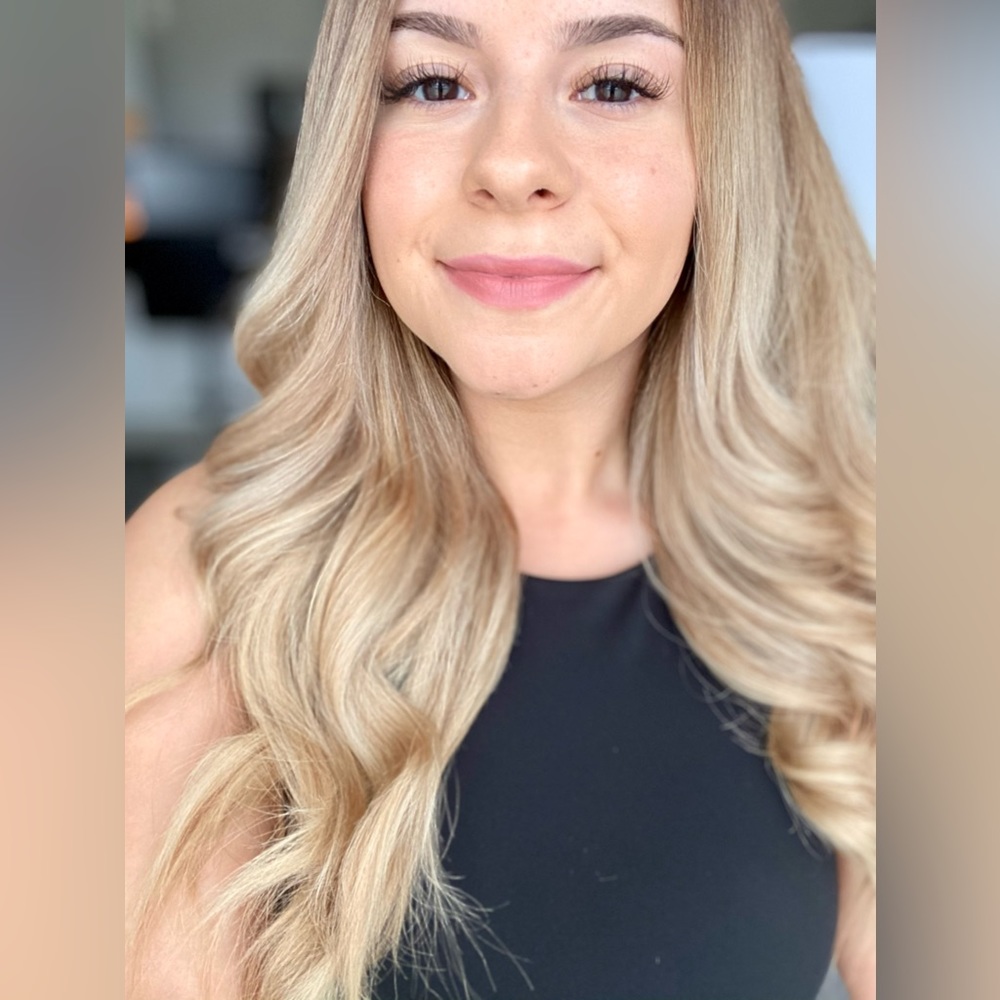 Meet your Posher, Christina